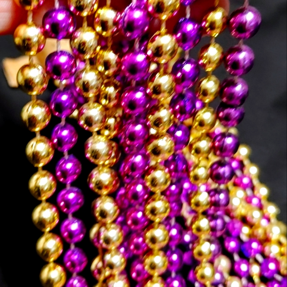NWT PURPLE/GOLD MARDI GRAS NECKLACES